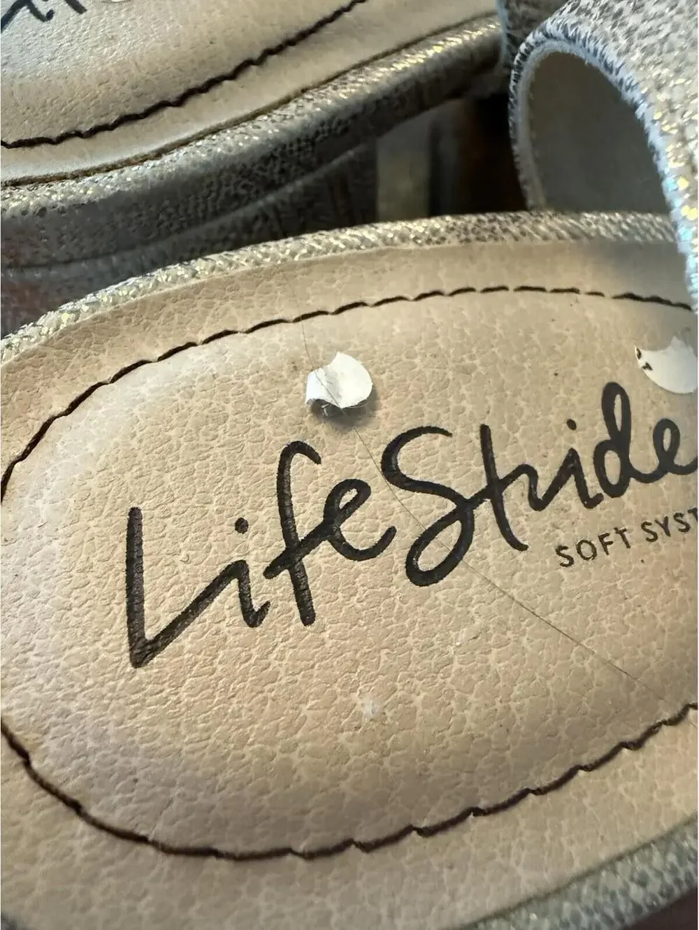 LifeStride  Gold LEATHER STRAPPY SANDAL Gold Sz 40